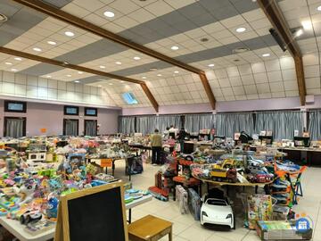 Image Bourse aux jouets de Perrigny-les-Dijon organisée par l'association Perrigolade (photo 1)