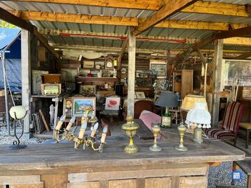 Image Brocante vide grenier (photo 1)