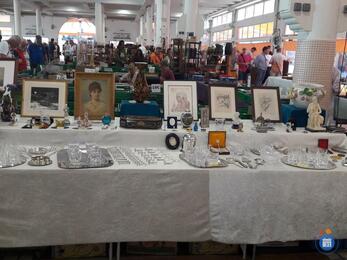 Image Brocante Professionnelle du Marché de Forville (photo 1)