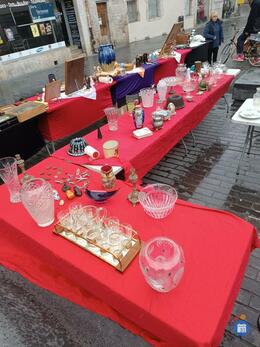 Image Brocante et curiosités place des tilleuls (photo 1)