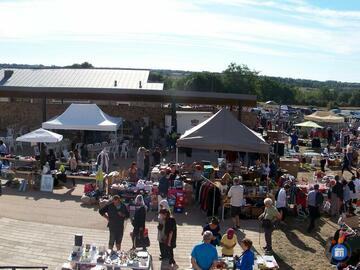 Image Vide-grenier du Comité des Fêtes (photo 1)