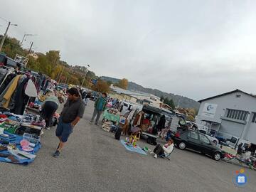 Image Vide grenier Christiane (photo 1)