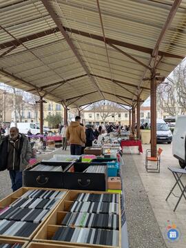 Image Brocante exceptionnelle de la place Morgan (photo 1)