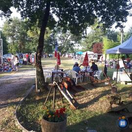 Image vide greniers brocante. (photo 1)