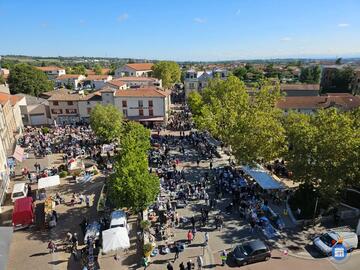 Image Vide-greniers des 3 places (photo 1)