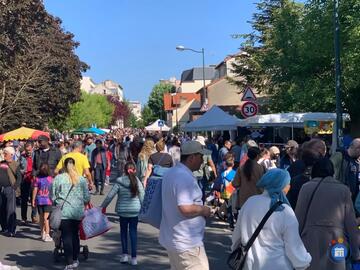 Image 54ème Brocante Vide-greniers de la rue de Paris prolongée (photo 1)