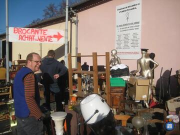 Image Brocante estivale (photo 1)
