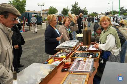 Image Vide grenier des Bons-Enfants (photo 1)