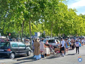 Image vide grenier de rentrée (photo 1)