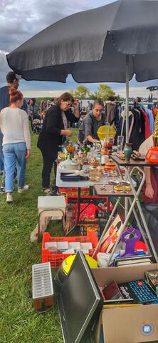 Image Vide grenier de Folleville (photo 1)