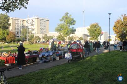 Image Vide Grenier parc de l'orée des 2 Villes (photo 1)