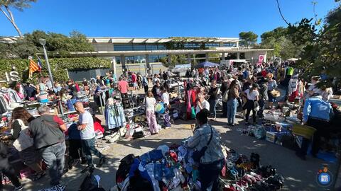 Image Vide-grenier du lycée Simone Veil Valbonne (photo 1)