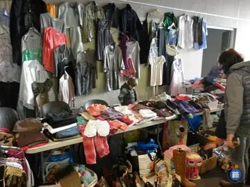 Image vide grenier d'automne (photo 1)