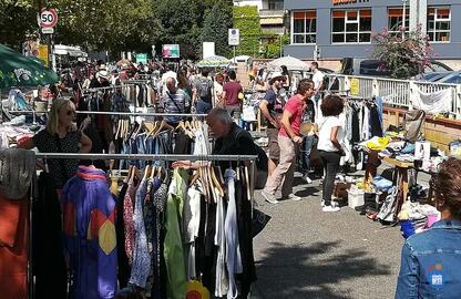 Image Vide grenier de la roure d'Espagne (photo 1)
