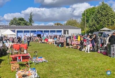 Image Vide grenier annuel photoclub beaumont et bastides (photo 1)