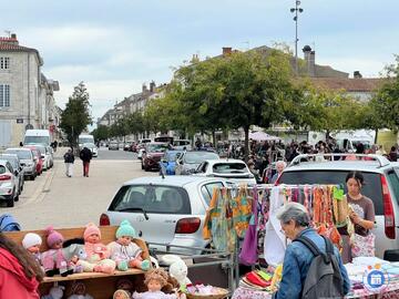 Image Grande brocante avenue Lafayette (photo 1)