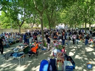 Image Vide grenier de l'Amicale du CCFF/RCSC Toucassins (photo 1)