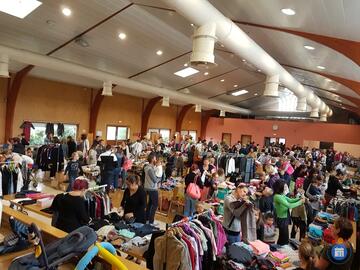 Image bourse aux vêtements, jouets matériel de puériculture (photo 1)