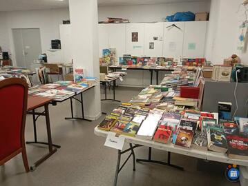 Image Bourse aux livres et DVD gratuits (photo 1)