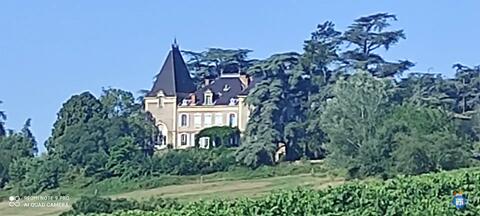 Image Brocante et décoration au château de Blacieux (photo 1)