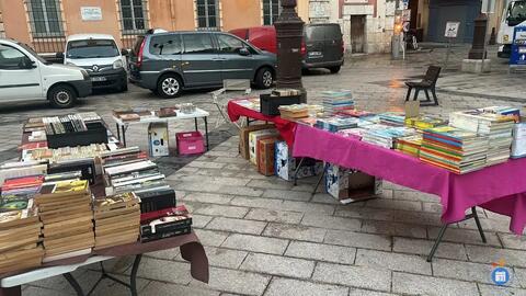 Image marché aux livres (photo 1)