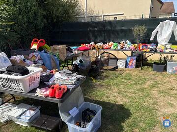 Image Vide Grenier (photo 1)