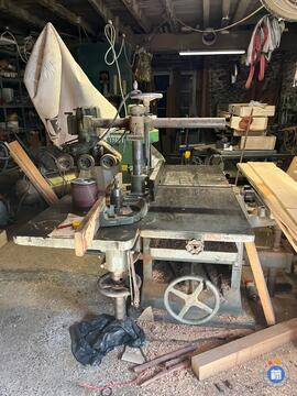 Image VIDE ATELIER DE MENUISERIE COMPLET (photo 1)