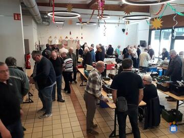 Image Bourse Radio Electronique (photo 1)