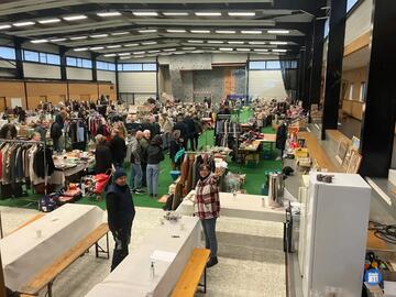 Image Vide grenier (photo 1)
