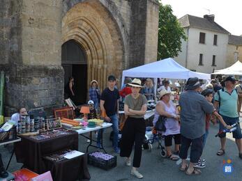 Image Vide grenier et brocante de printemps (photo 1)