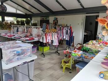 Image Vide dressing enfant, jouets, puériculture (photo 1)