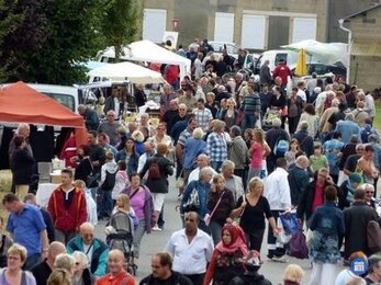 Image Grande Brocante de Pouru St Rémy (photo 1)