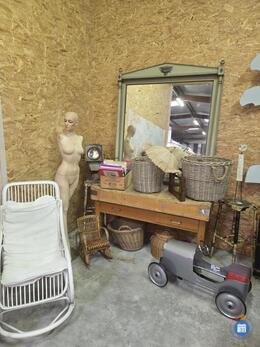 Image la grande Foire du village des brocanteurs a Bornoux (photo 1)