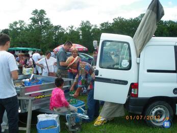 Image Vide greniers - brocante (photo 1)