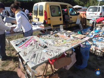 Image Vide Greniers FRANK Parking LITTORAL BOIS de 7 H a 13 H 30 (photo 1)