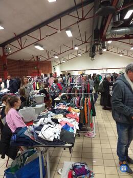 Image Bourse aux vêtements (hiver) (photo 1)