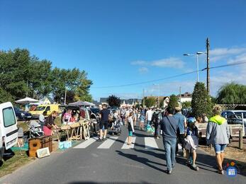 Image Vide greniers de Blonville (photo 1)