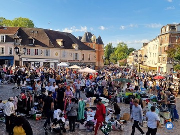Image Brocante Vide grenier Centre ville Yerres (photo 1)