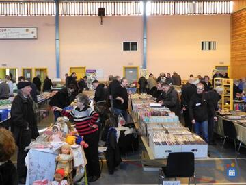 Image 19ème bourse multicollections (photo 1)