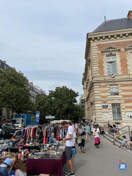 Image Vide-greniers avenue de Laumière (photo 1)