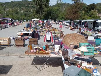Image Vide grenier, marché au puce:). (photo 1)