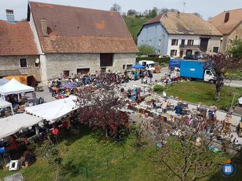 Image 5ème Vide grenier - Brocante de Malbrans (photo 1)