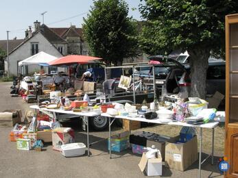 Image Vide greniers (photo 1)