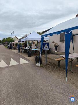 Image Vide-grenier (photo 1)
