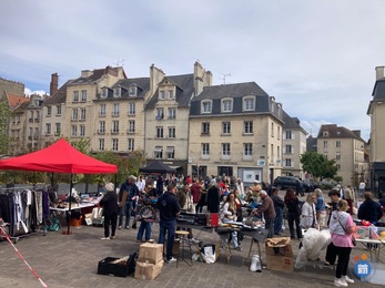 Image vide grenier saint Sauveur (photo 1)