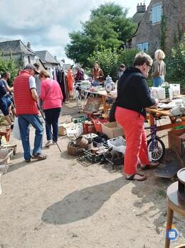 Image Vide greniers brocante (photo 1)