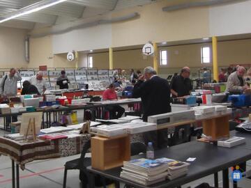 Image 16me Bourse toutes collections (photo 1)