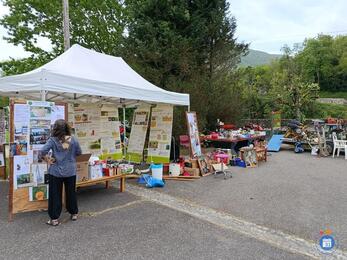 Image Vide jardin et vide grenier (photo 1)