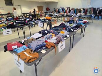 Image Bourse vêtements d'hiver enf -ados , puériculture,grossesse (photo 1)