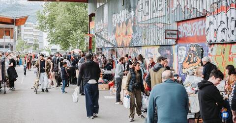 Image Vide-greniers de la Bifurk (photo 1)